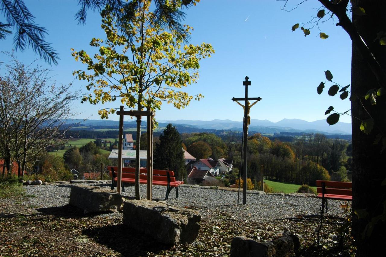Altes Schulhaus Appartement Argenbuhl Buitenkant foto